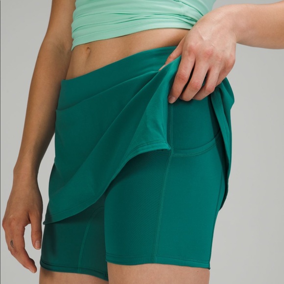 Lululemon Play Off the Pleats Mid Rise Skirt - Picture 2 of 9